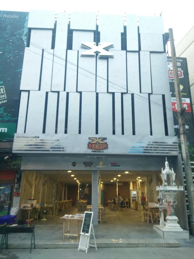 X Kingdom Guest House Τσιάνγκ Μάι Εξωτερικό φωτογραφία