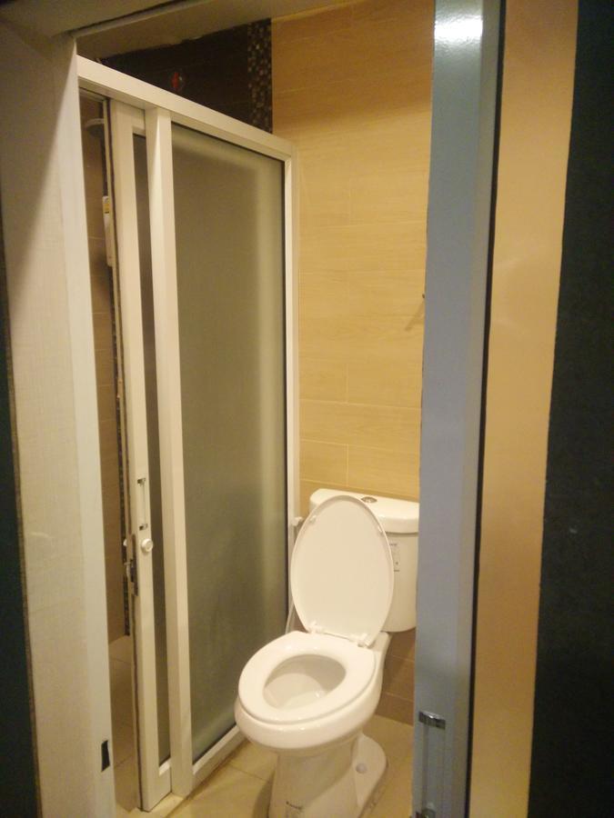 X Kingdom Guest House Τσιάνγκ Μάι Εξωτερικό φωτογραφία